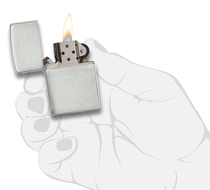 Zippo aansteker 925 sterling zilver geborsteld open met vlam in gestileerde hand