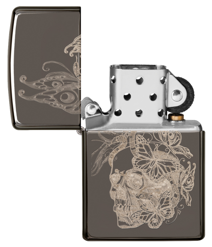 Vue de face du briquet tempête Zippo Skull Butterfly Design éteint, sans flamme