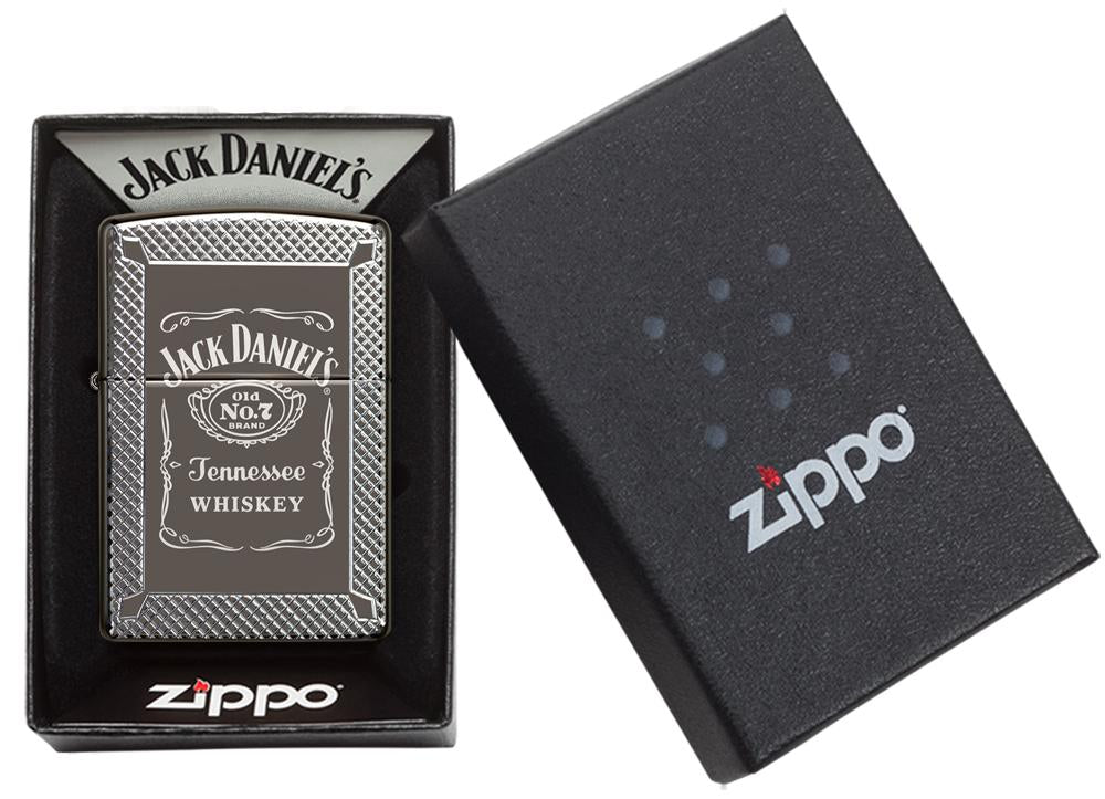 Zippo-aansteker grijs glanzend Jack Daniel's-belettering en logo gegraveerd in open doos